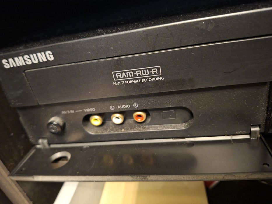 Nagrywarka przegrywarka  DVD recorder & VCR Samsung DVD-VR470M