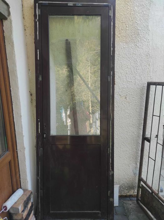 Drzwi aluminiowe brązowe