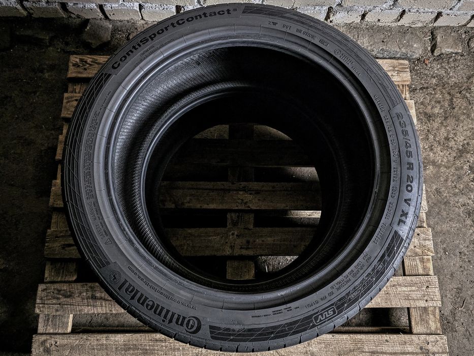 Пара 235/45r20 Continental | 2023 | Made in Czech Republic | 2шт | Преміум шини | Ідеальний стан, без пошкоджень, без ремонтів, без дефектів