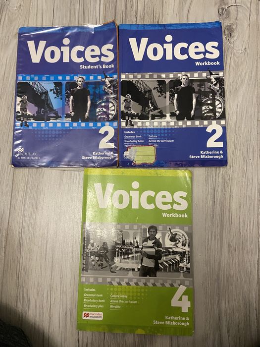 Książki do angielskiego voices 2 4