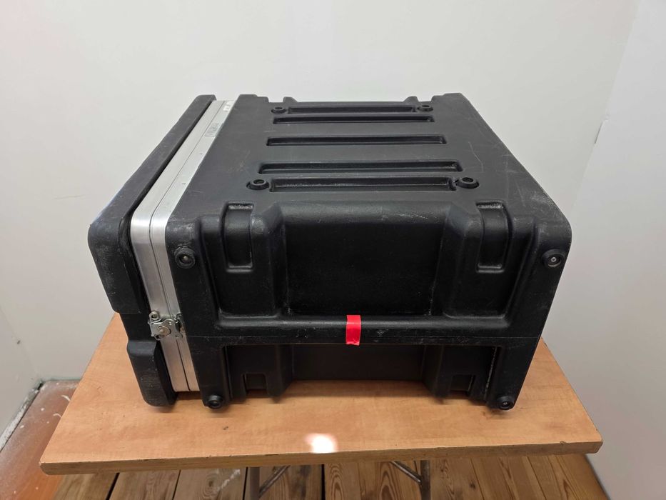 SKB 6U Molded Rack Case (1x szyna 45cm do klapy) FAKTURA