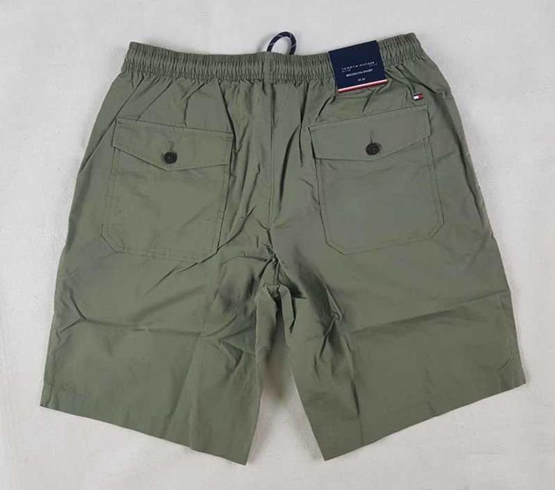 Męskie spodenki Tommy Hilfiger -Brooklyn Short zieleń mundurowa - W34