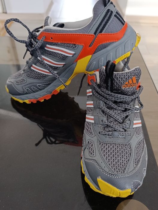 Пропоную кросівки