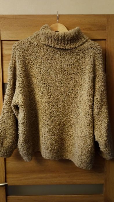 Piękny gruby sweter