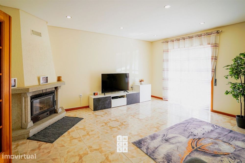 Apartamento T3 Venda em Vila de Cucujães,Oliveira de Azeméis