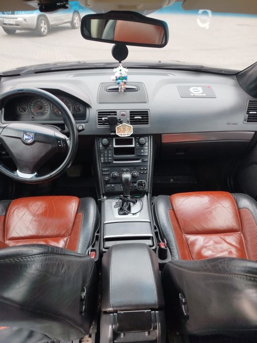 Volvo XC90 2005