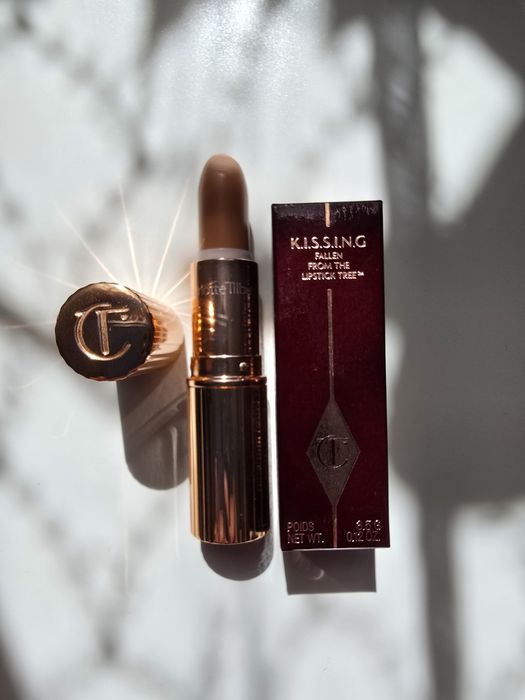Charlotte Tilbury Kissing Lipstick Penelope Pink