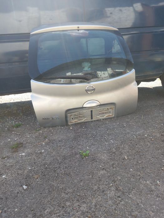 Ляда Nissan Micra кришка багажника