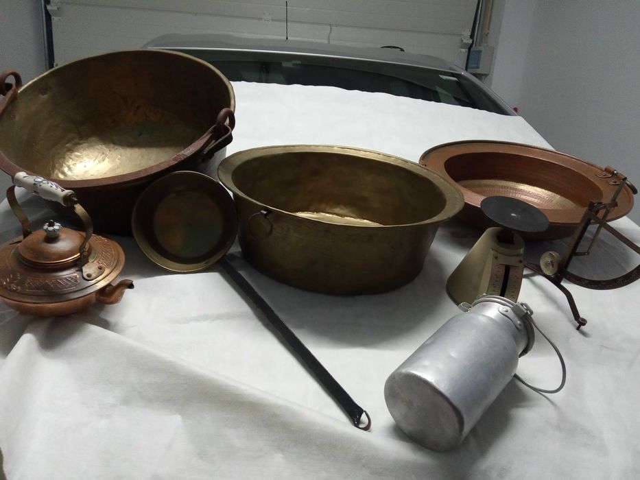 Peças em cobre antigo