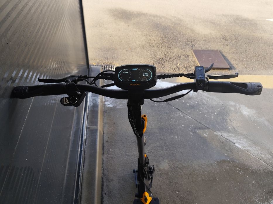 Trotinete Elétrica AUSOM L1 (800 W - Autonomia: 70 Km - Cinzento e Amarelo)