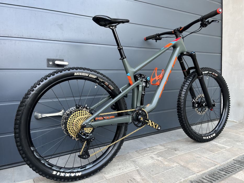 Карбоновий Focus Sam 8.8 27.5 Sram XX1 Gold 170/170 Magura MT5 Fox