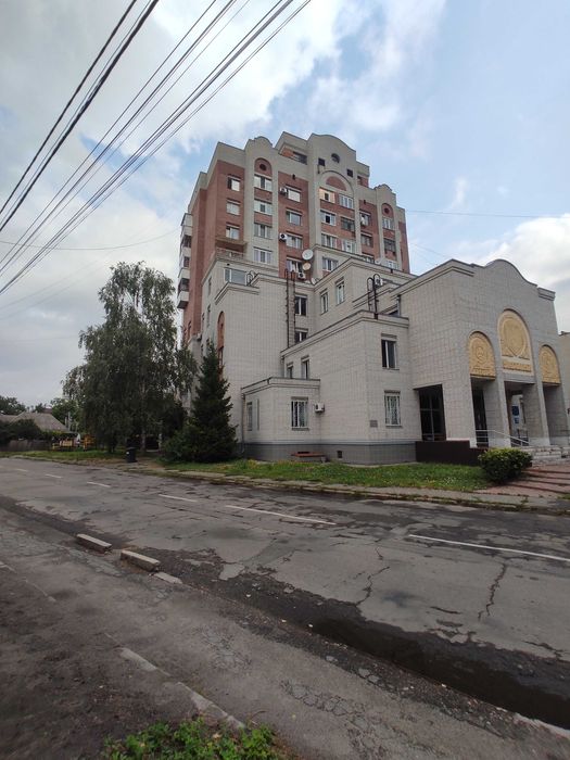 Продаж - обмін приміщення комерційного призначення в центрі м.Миргород