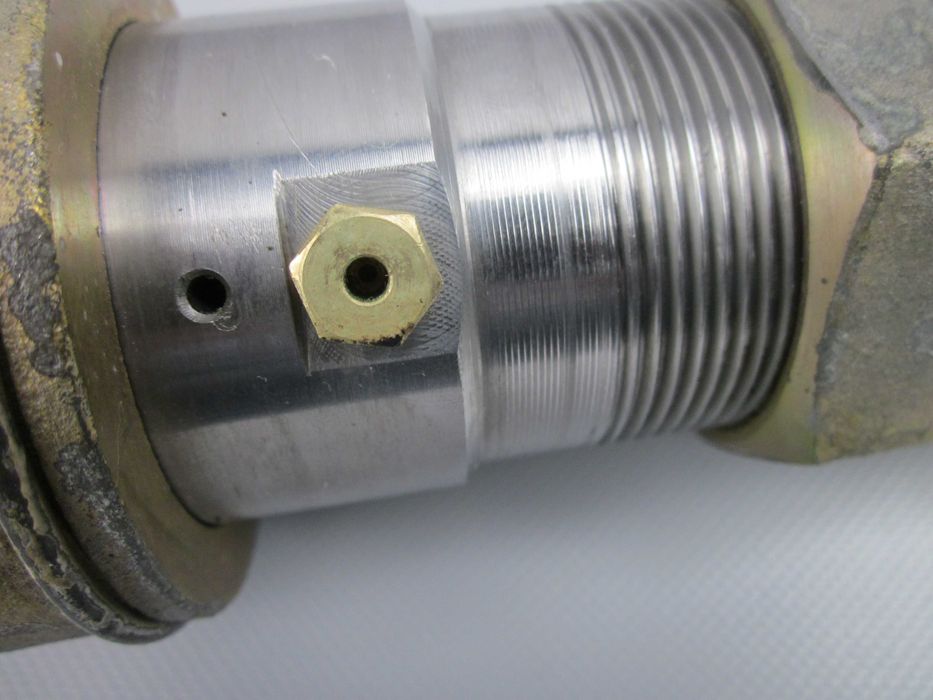 524-03.189 Клапан запобіжний штуцерний сигнальний Новий арматура