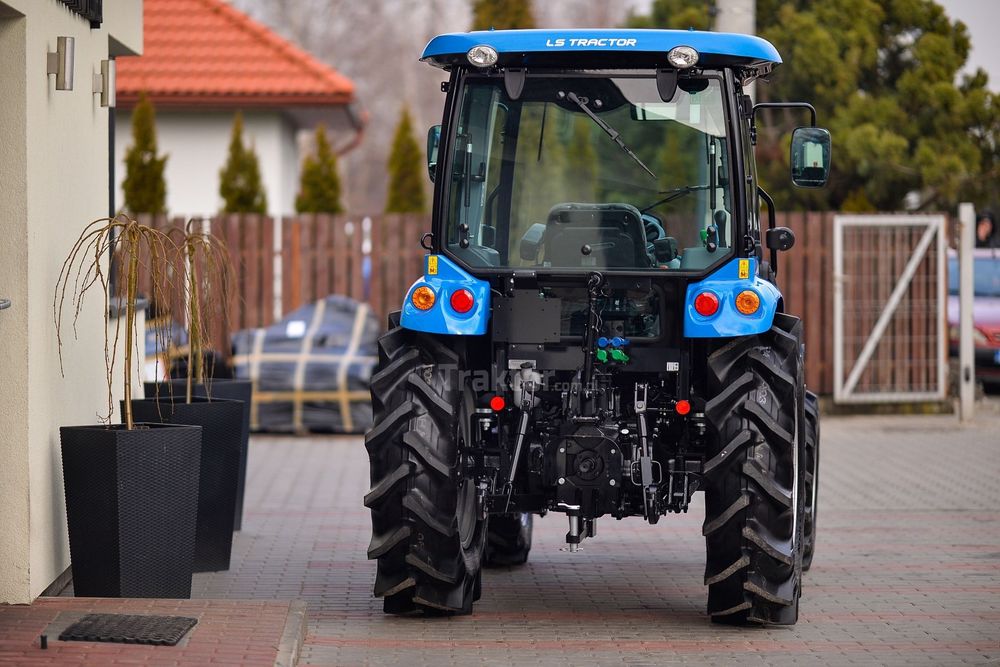 Importer poleca traktor LS Tractor MT3.60 HST 4x4 - 57 KM z kabiną - ciągnik z gwarancją 5 lat