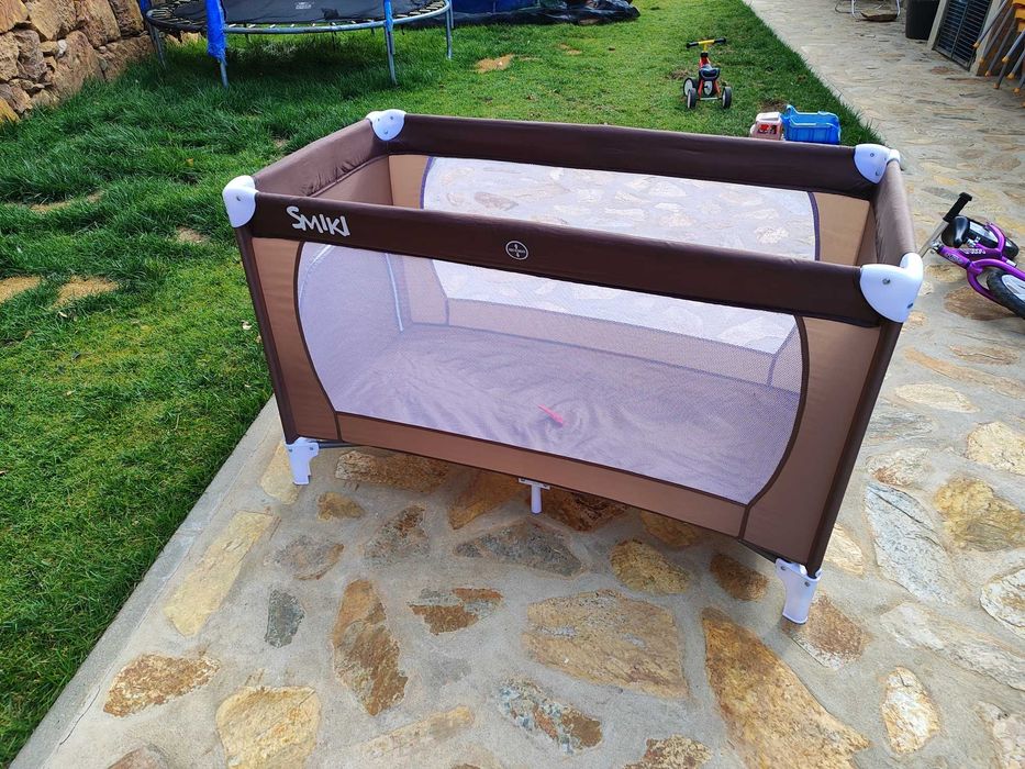 cama de viagem bebé com colchão (de viagem dobrável)