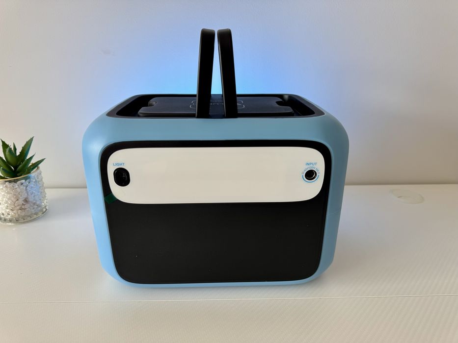 BLUETTI AC50S — портативна електростанція