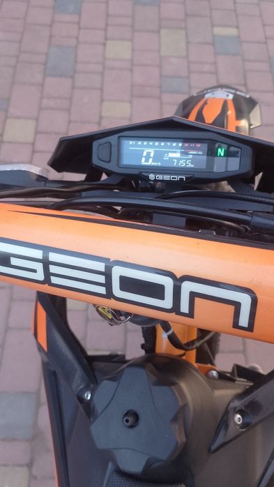 Продається Піт байк Geon Xride 190 в хорошому стані..