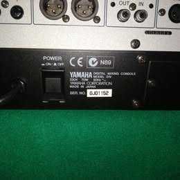 Mesa de mistura Yamaha