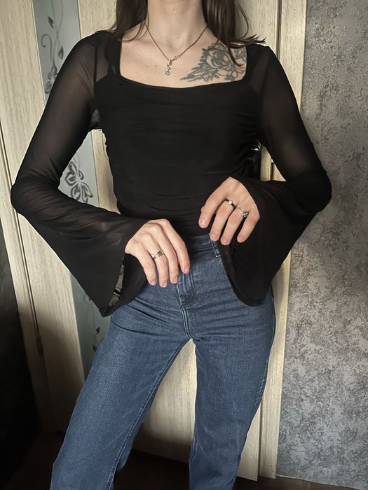 Кофточка с красивыми руковами