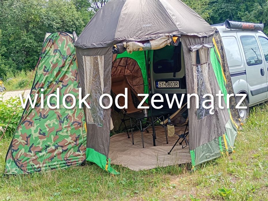 Przystawka-namiot, szybko rozkładająca się z toaletą ,i tunelem do samochodu