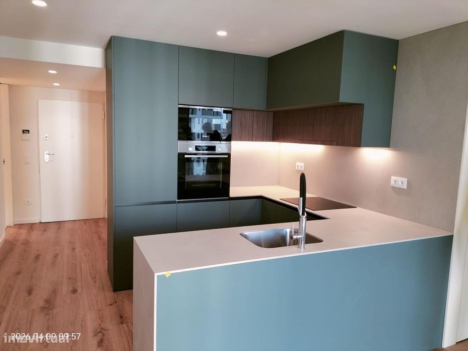 Apartamento T2 Novo com varanda e l. de garagem-SD/04627/MH — Mafamude E Vilar Do Paraíso, Porto