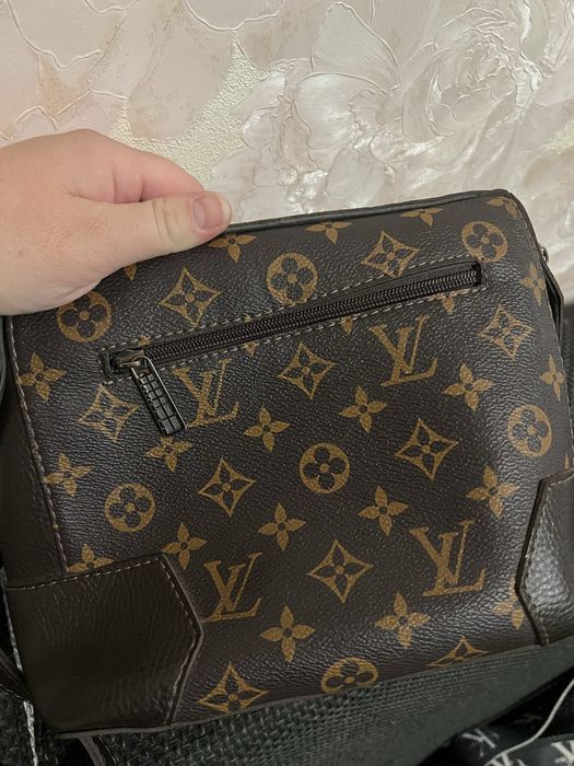 Продам женскую сумку