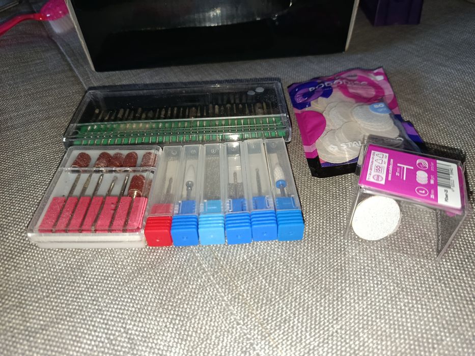 Фрейзер для манікюру з додатковими насадками