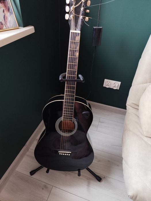 Gitara akustyczna + stroik + przystawka