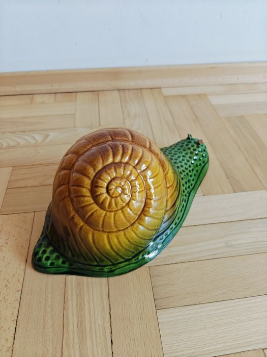 Figurki ogrodowe, ceramiczne.