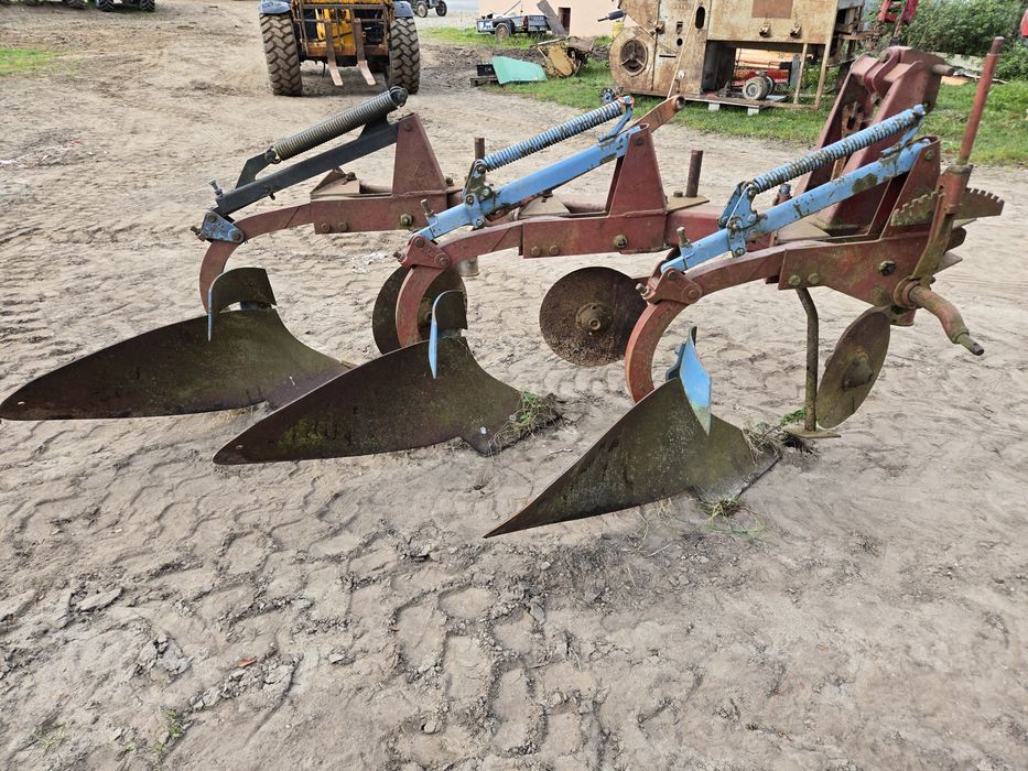 Overum 3x16 pług Zagonowy