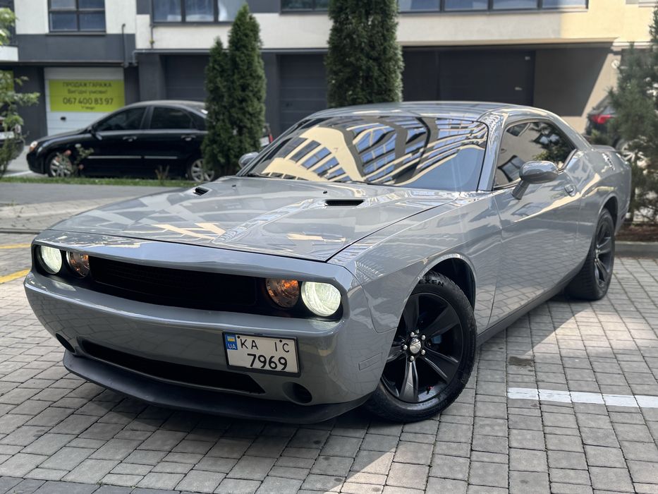 Продам Додж челенжер 3.6 газ бензин