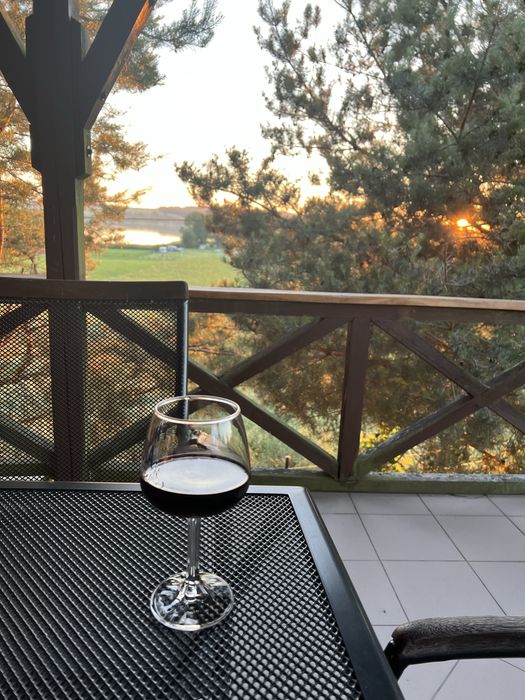 Domek Dom na Mazurach nad jeziorem nad lasem cisza spokój balia