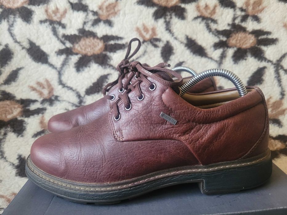 Mega wodoodporne buty skózane Clarks Un Tread Goretex cm