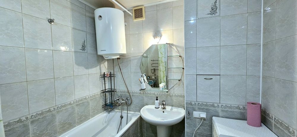 Продаж 3к.кв - " сталінки" по вул. Б.Хмельницького