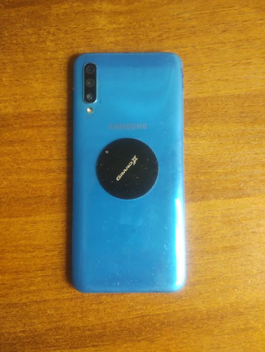 SAMSUNG A50 в гарному стані