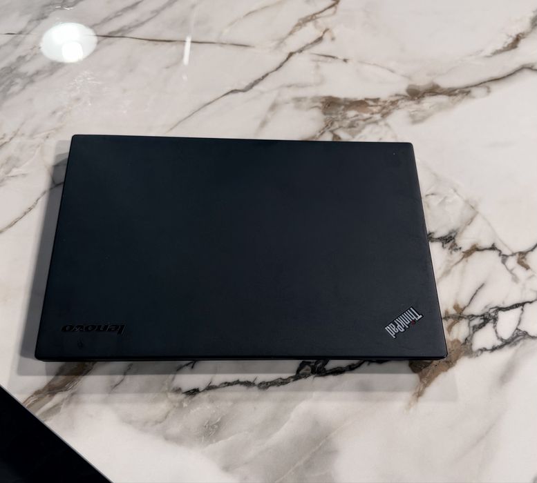 Lenovo Thinkpad X250 8GB 256SSD linuxMint 2 baterie