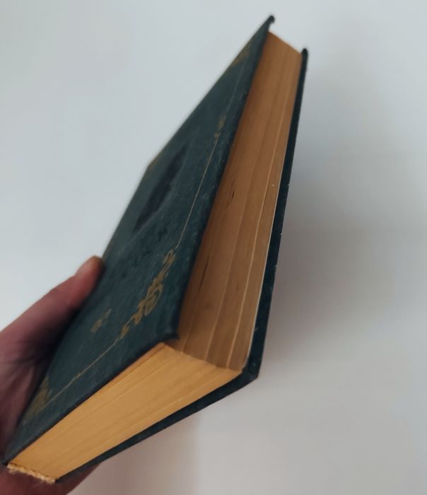 Золота книга казок