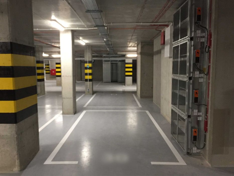 Miejsce postojowe hala garażowa parking Serbska 15 17 19 os Kosmonautów - Widok 2