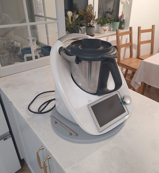 Sprzedam Thermomix TM6