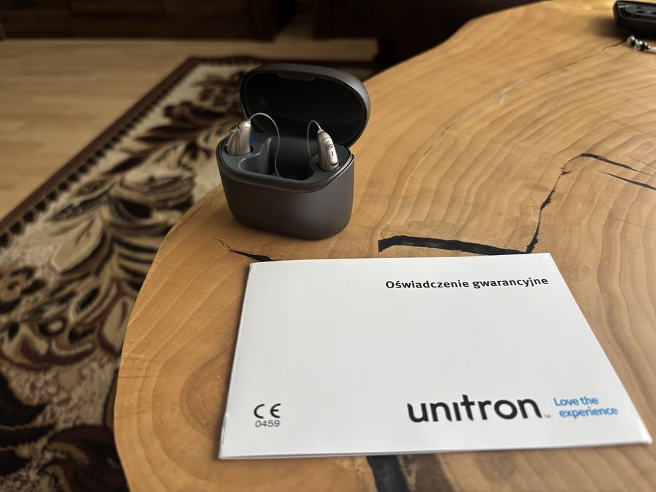 Aparaty słuchowe unitron moxi V5-RT z ładowarką