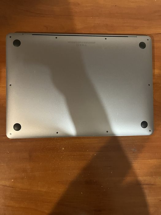 MacBook Air M1 / 16GB RAM / 256GB SSD / 100%