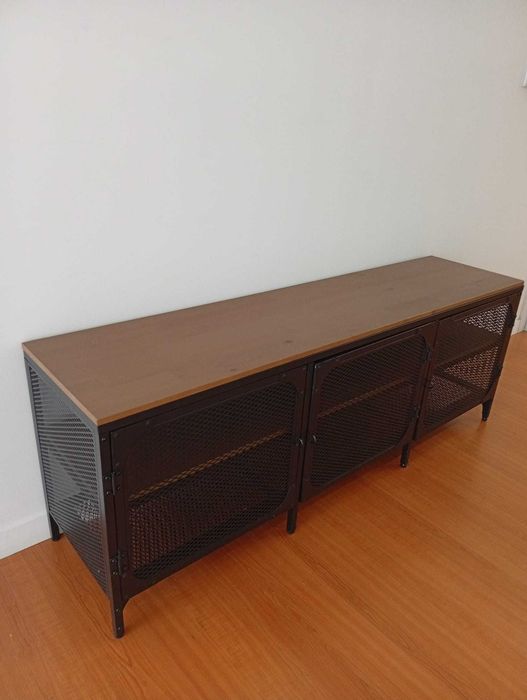 Vendo móvel de televisão