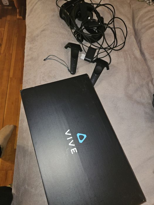 HTC vive cosmos elite