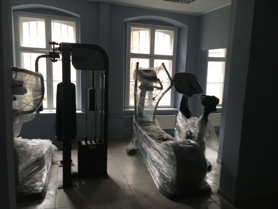 Sprzedm siłownie mało używaną  . Tylko w całości do sprzedania