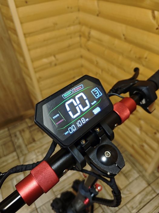 Продам самокат Kugo m4 pro max+ 23 ah, повний привід 2000W . Ключ nfs