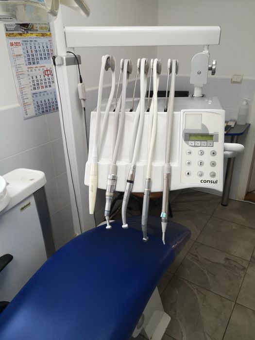 Стоматологічна установка DIPLOMAT DENTAL CONSUL DC 300