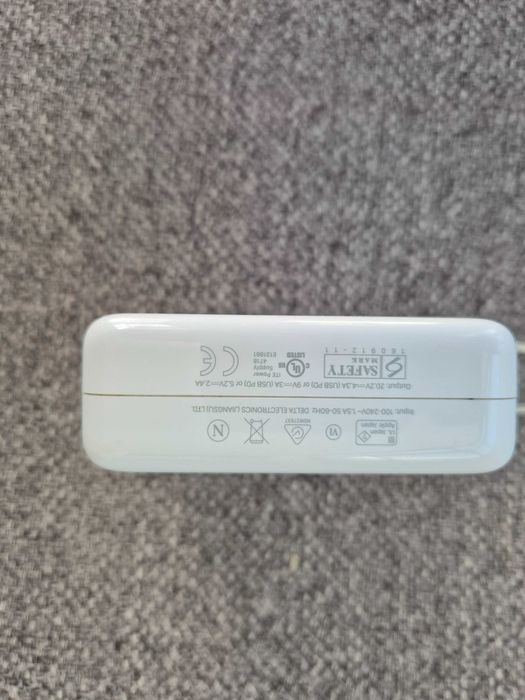 carregador apple 87W modelo A1719 original, sem anomalia