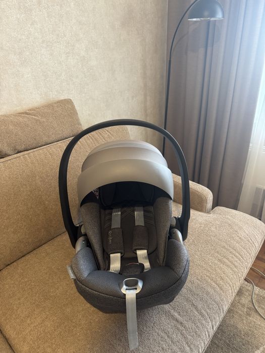 Автокрісло Cybex Cloud T+