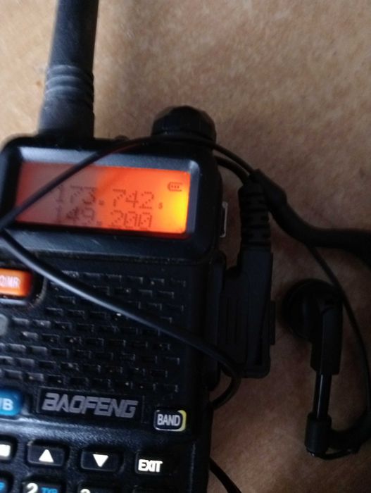 trzy radiotelefony baofeng  Uv-5r