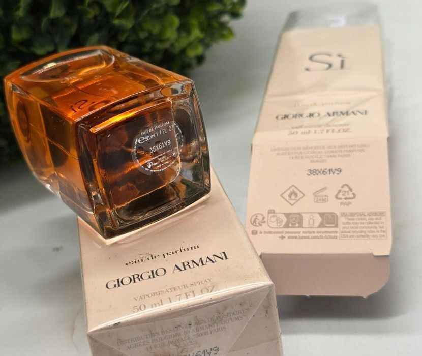 Giorgio Armani Si - Армані Сі - Парфумована вода для жінок 50 ml